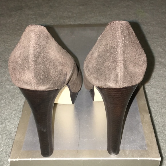 Michael Kors Brown Pumps w/ Zipper Detailing - Picture 5 of 7